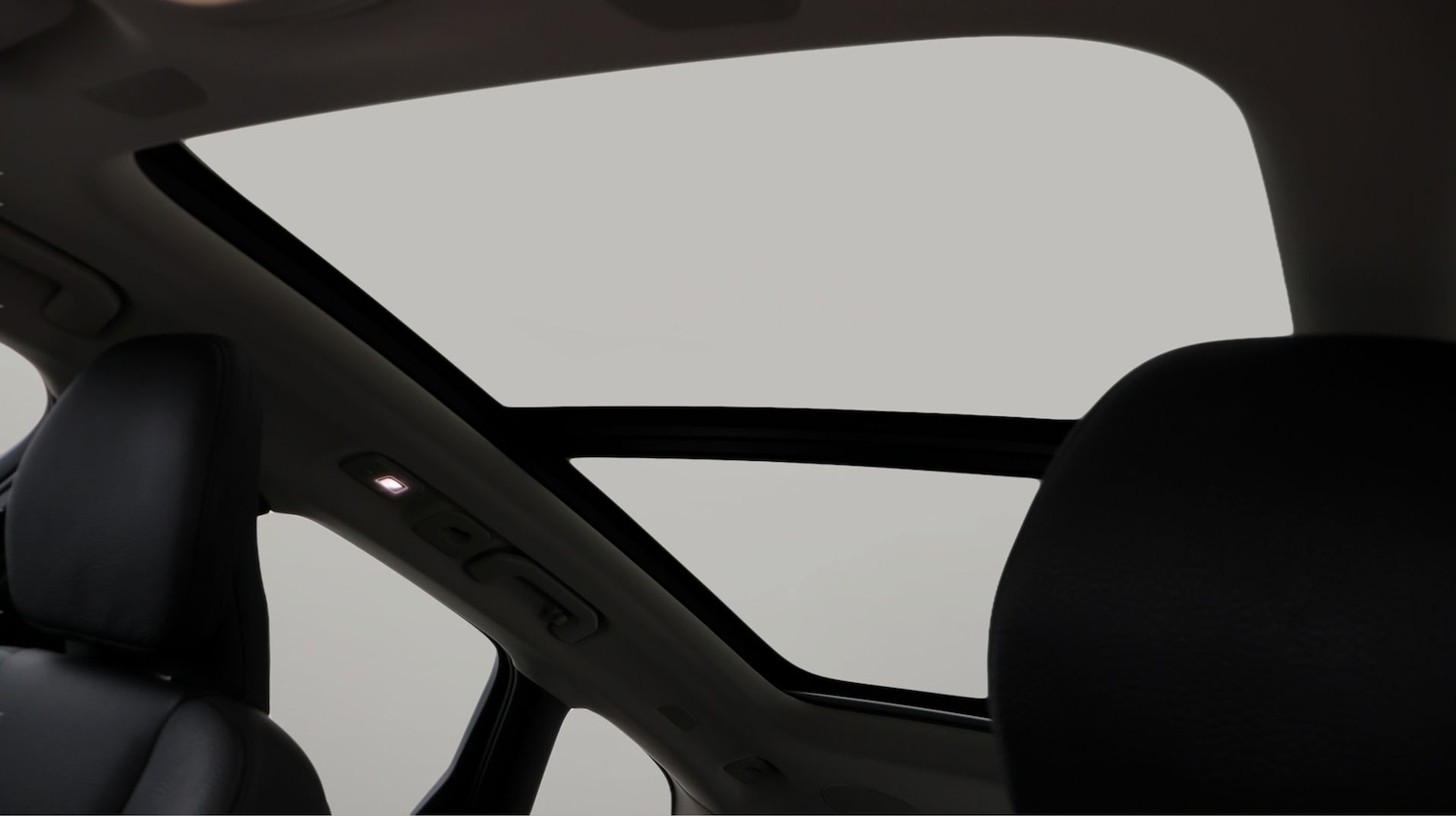 Used Volvo XC60 2023 for sale - 77983848: Photo 22