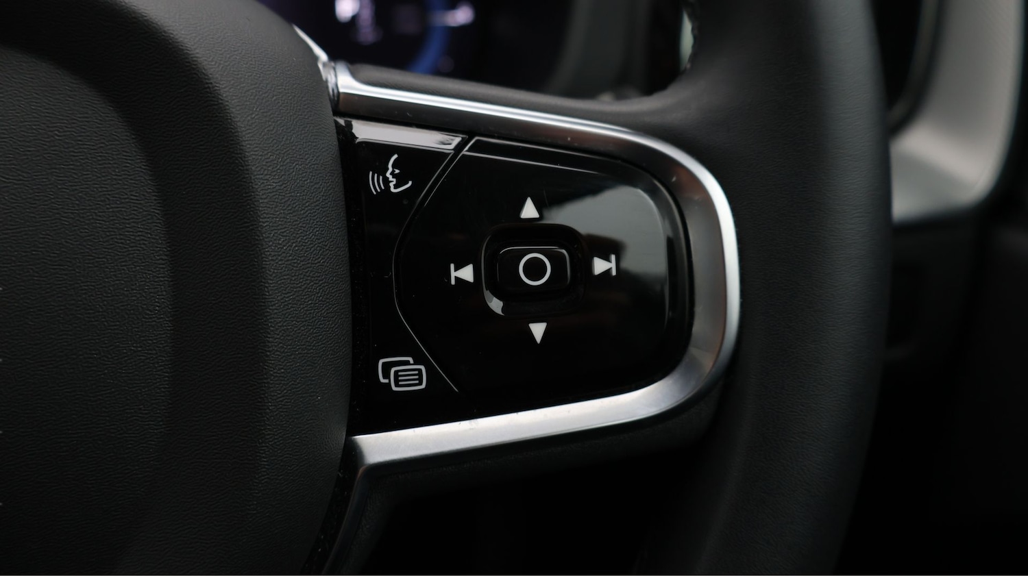 Used Volvo XC60 2023 for sale - 77983848: Photo 23