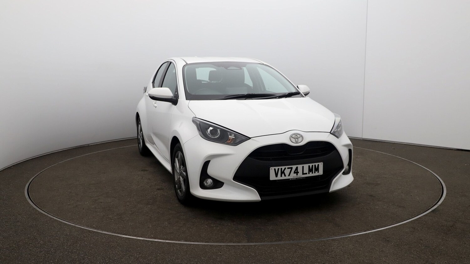 Used Toyota Yaris 2024 for sale - 76810670: Photo 35