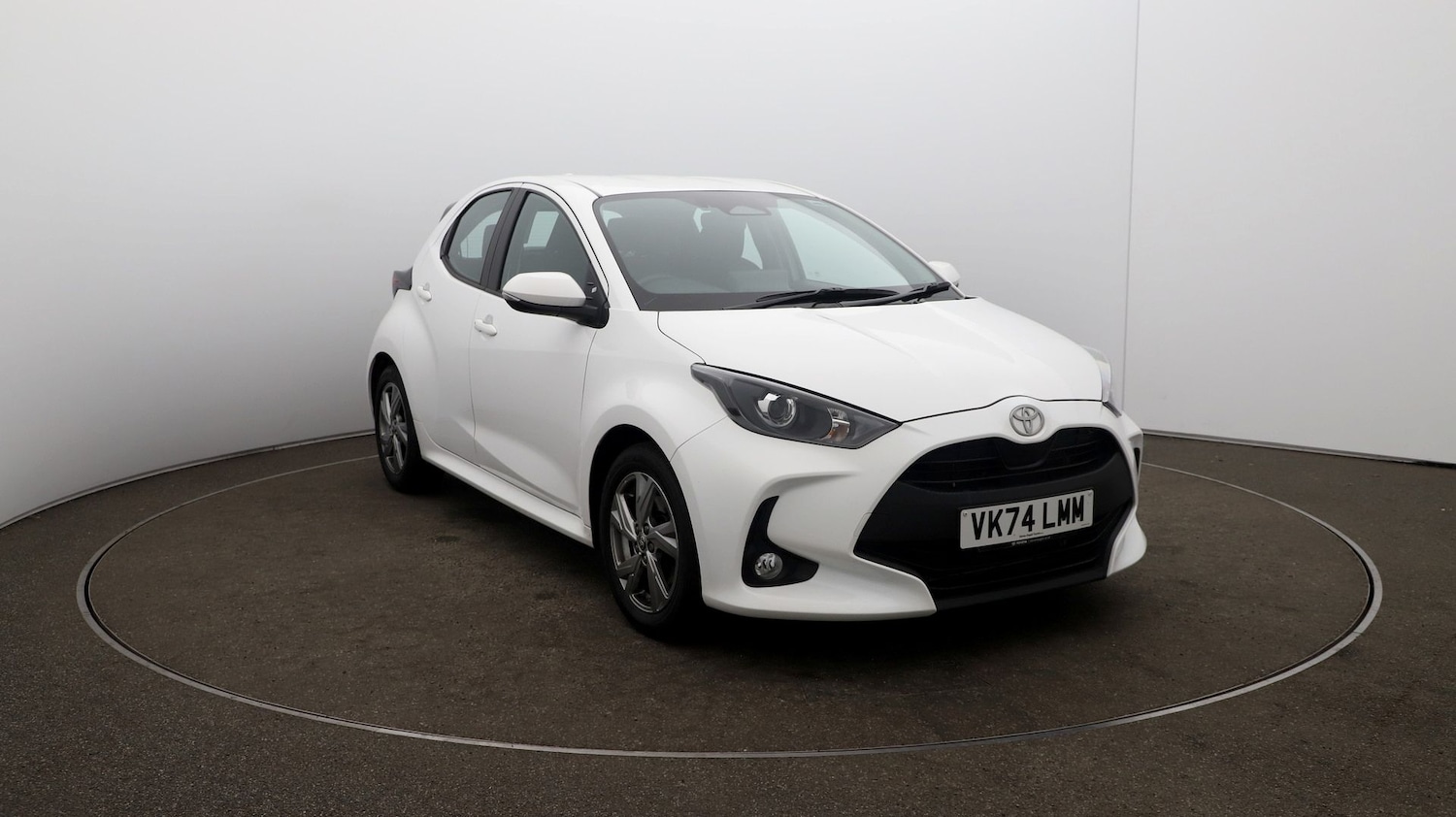 Used Toyota Yaris 2024 for sale - 76810670: Photo 36