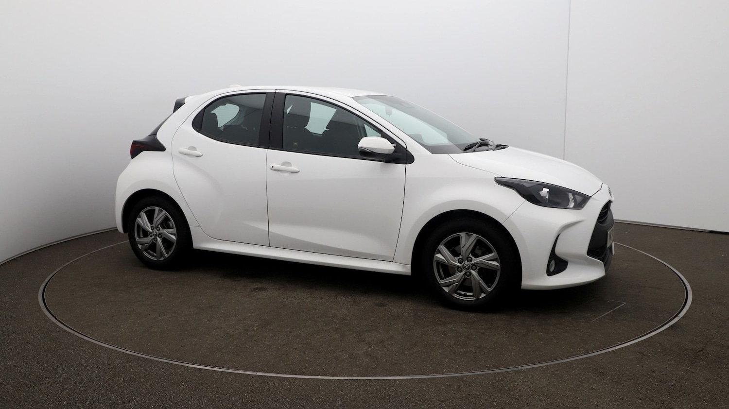 Used Toyota Yaris 2024 for sale - 76810670: Photo 39