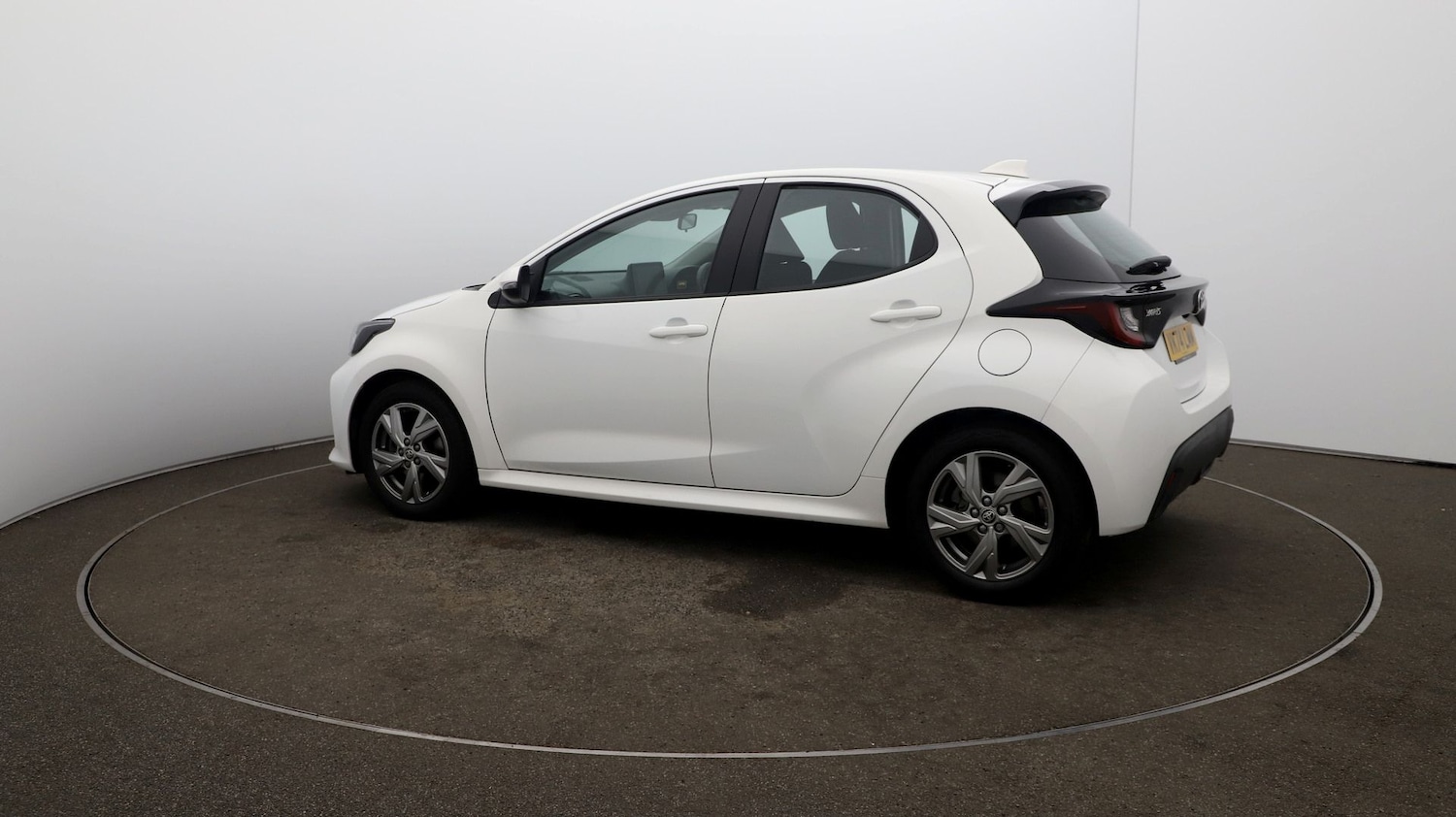 Used Toyota Yaris 2024 for sale - 76810670: Photo 40