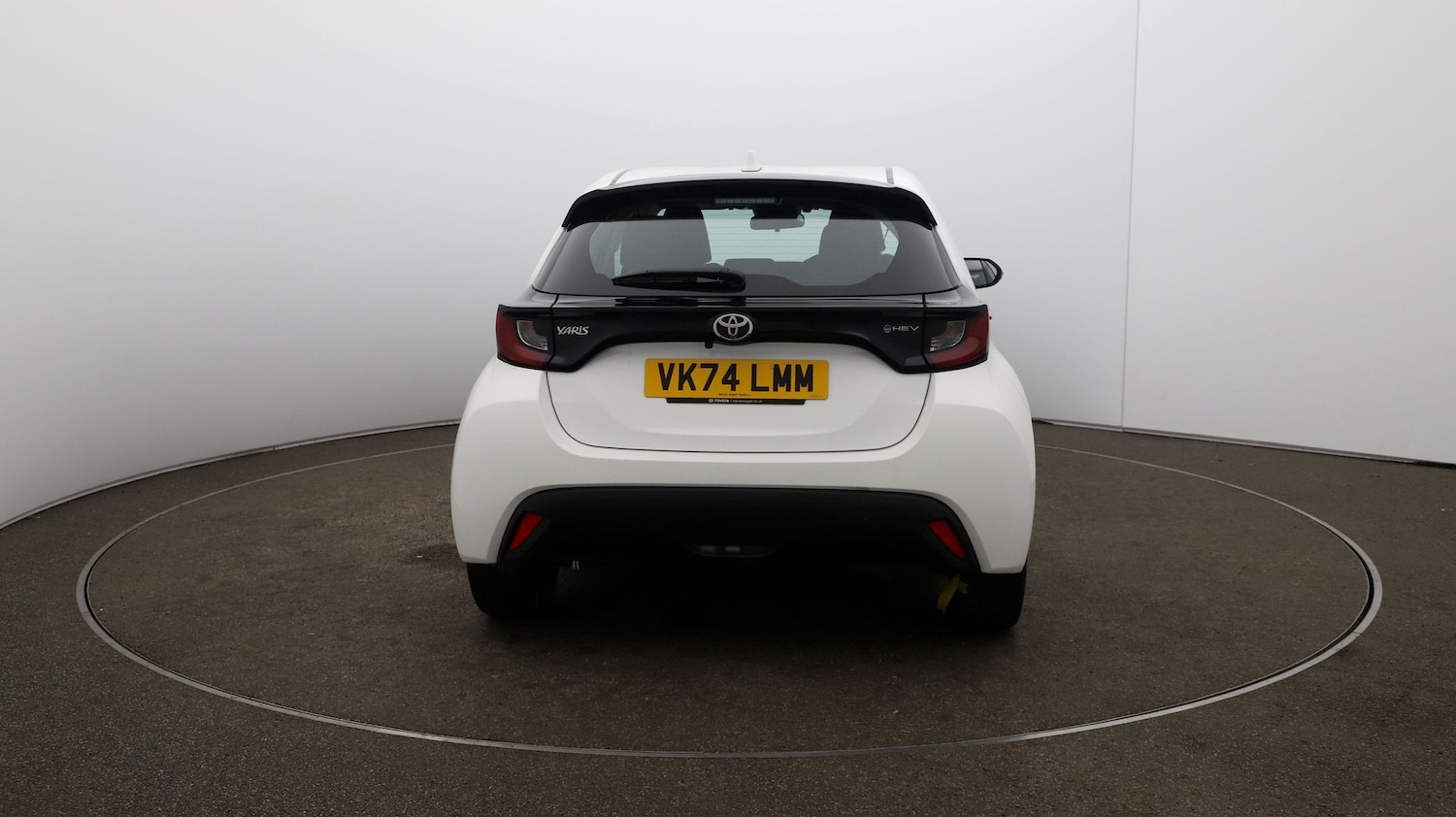 Used Toyota Yaris 2024 for sale - 76810670: Photo 50