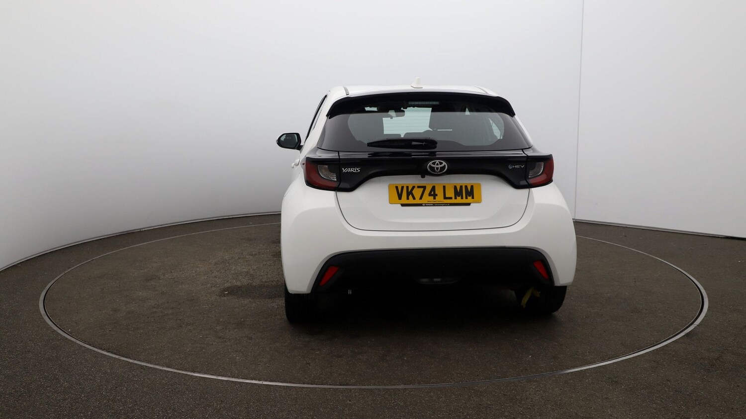 Used Toyota Yaris 2024 for sale - 76810670: Photo 52