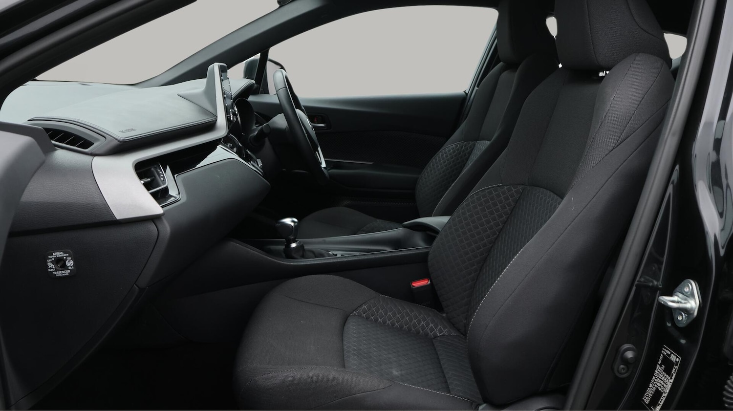 Used Toyota C-HR 2022 for sale - 76137986: Photo 15