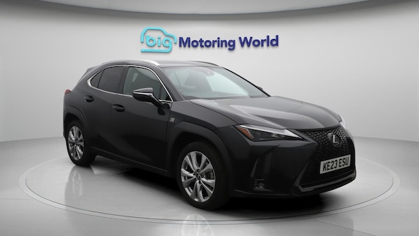 Used Lexus UX 2023 for sale - 76259741: Photo 2