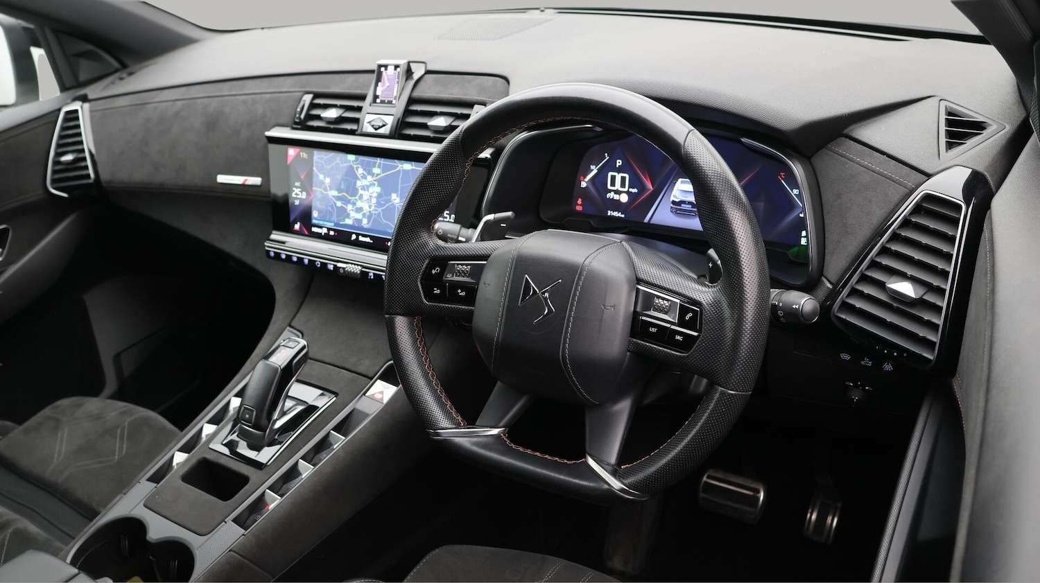 Used DS Automobiles DS 7 Crossback 2022 for sale - 76701673: Photo 10