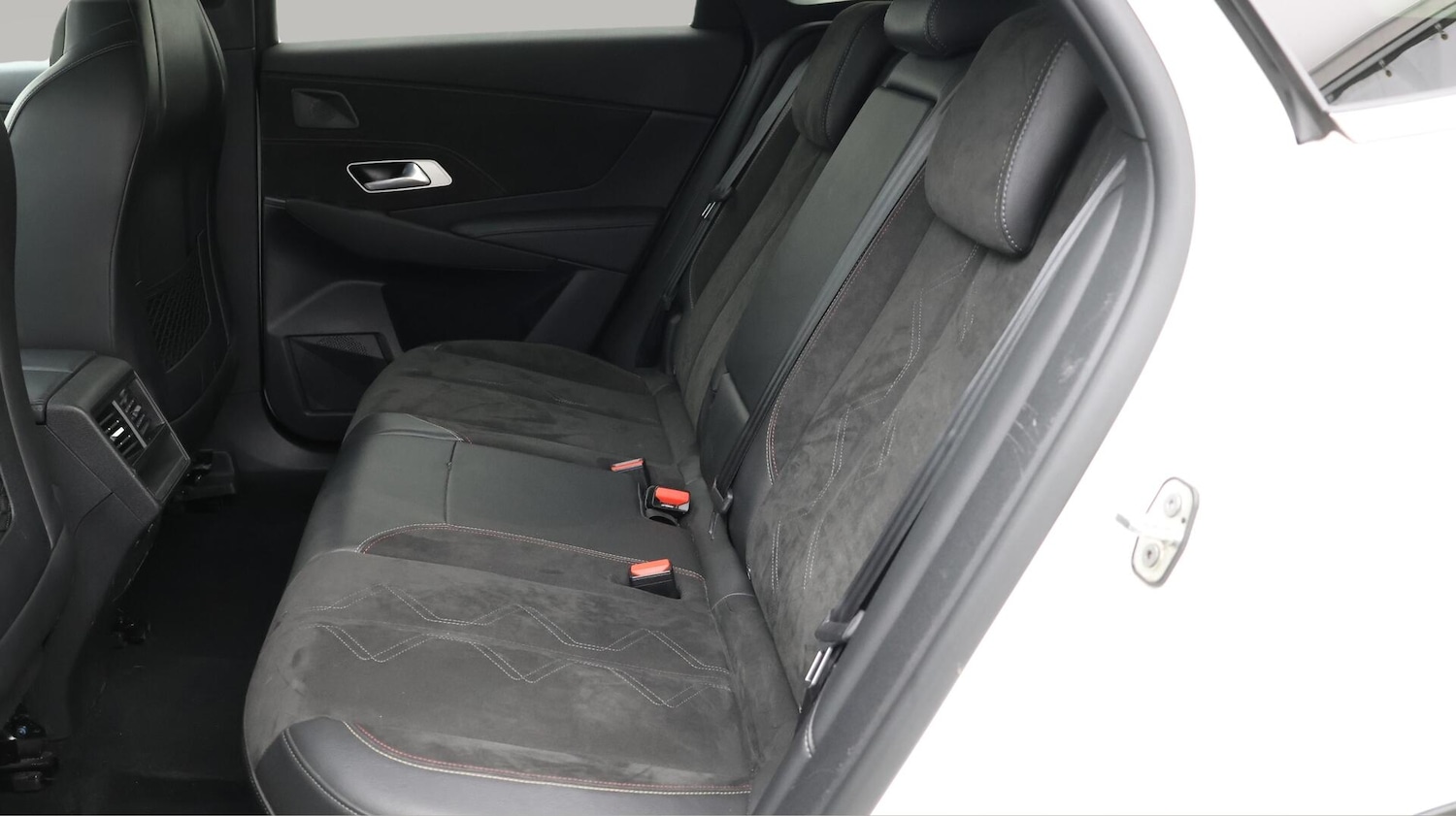 Used DS Automobiles DS 7 Crossback 2022 for sale - 76701673: Photo 17