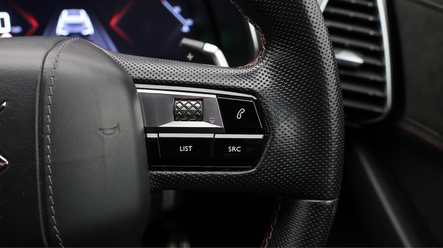 Used DS Automobiles DS 7 Crossback 2022 for sale - 76701673: Photo 25