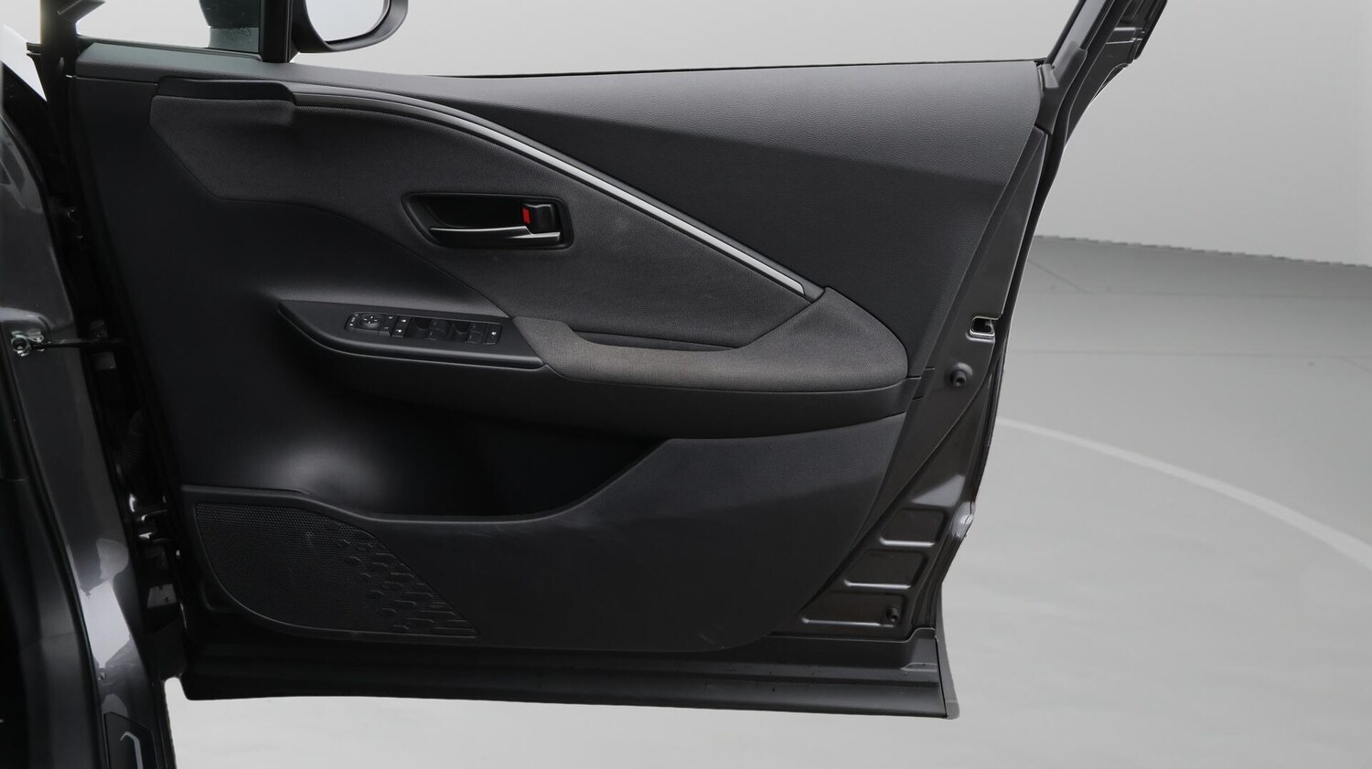 Used Toyota C-HR 2024 for sale - 76700758: Photo 16