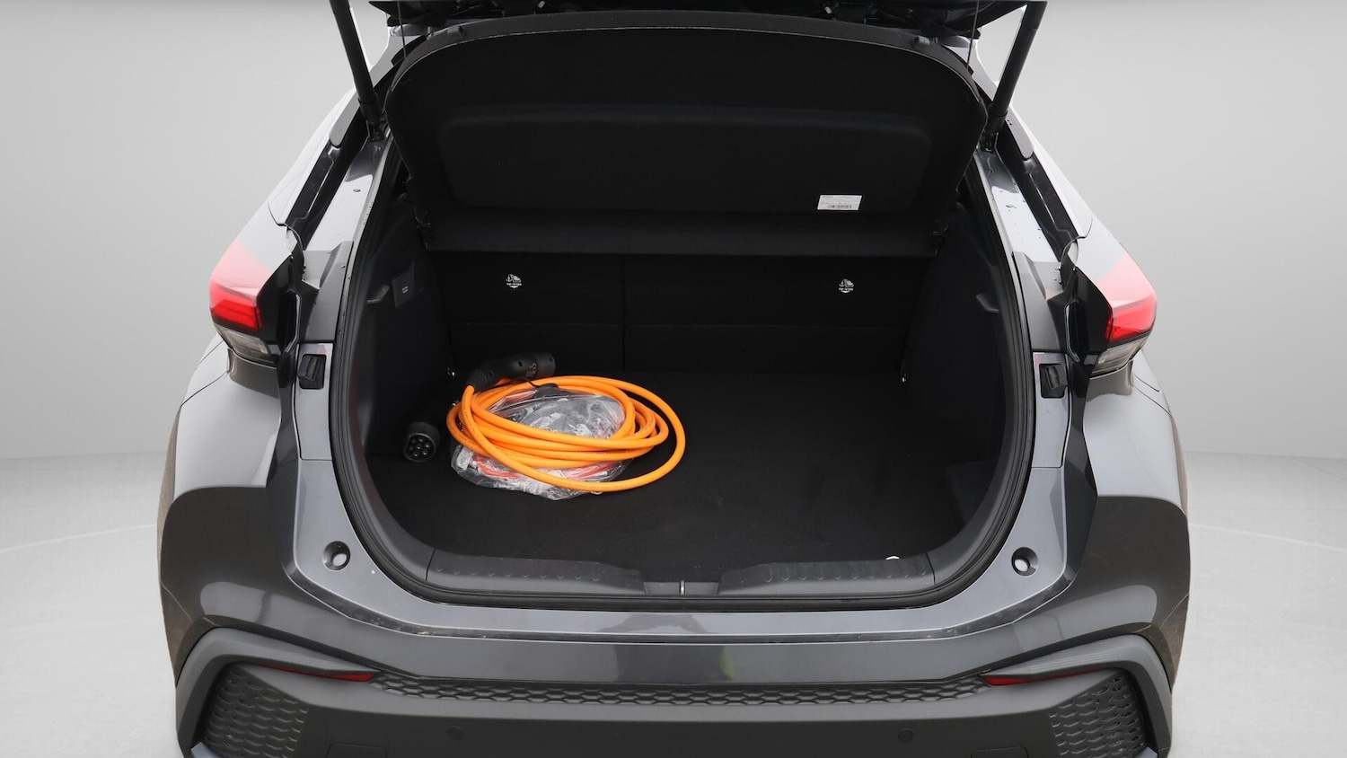 Used Toyota C-HR 2024 for sale - 76700758: Photo 18