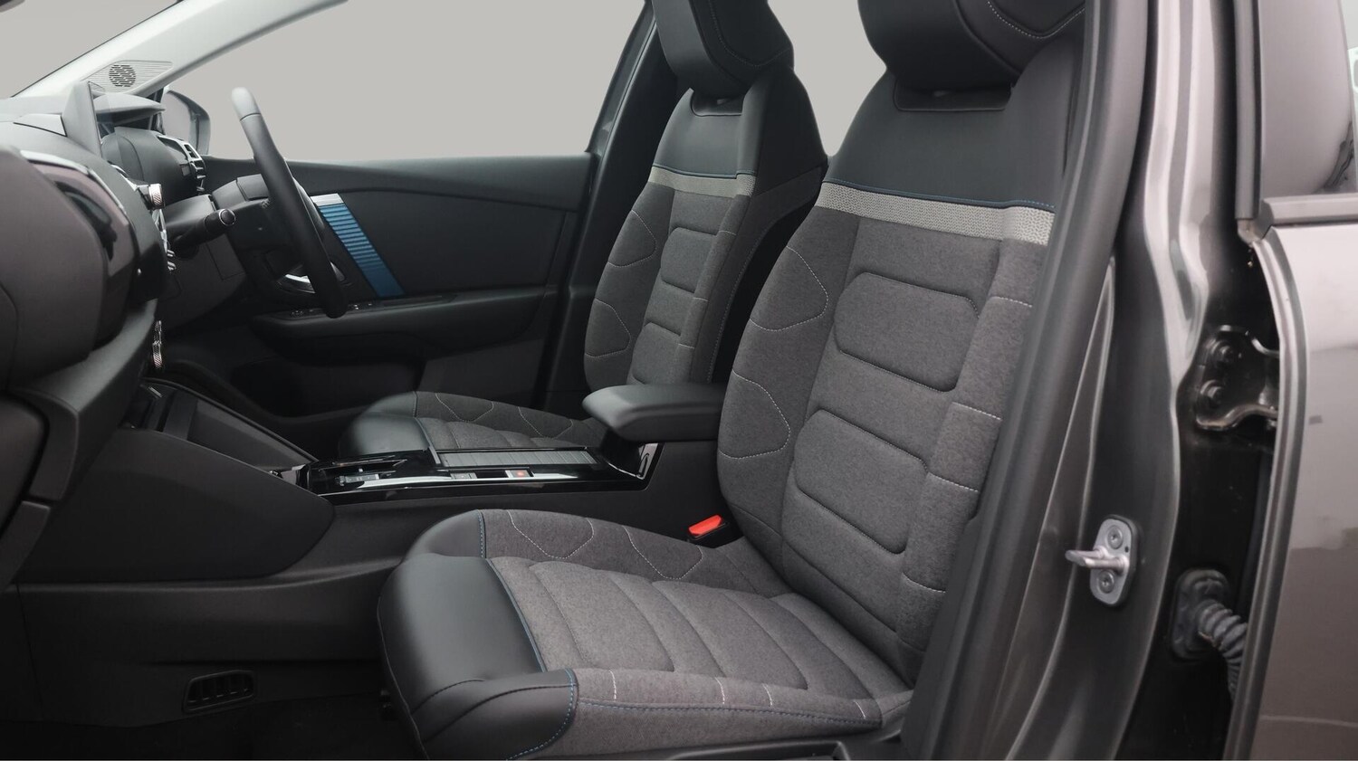 Used Citroen e-C4 2022 for sale - 76399207: Photo 15