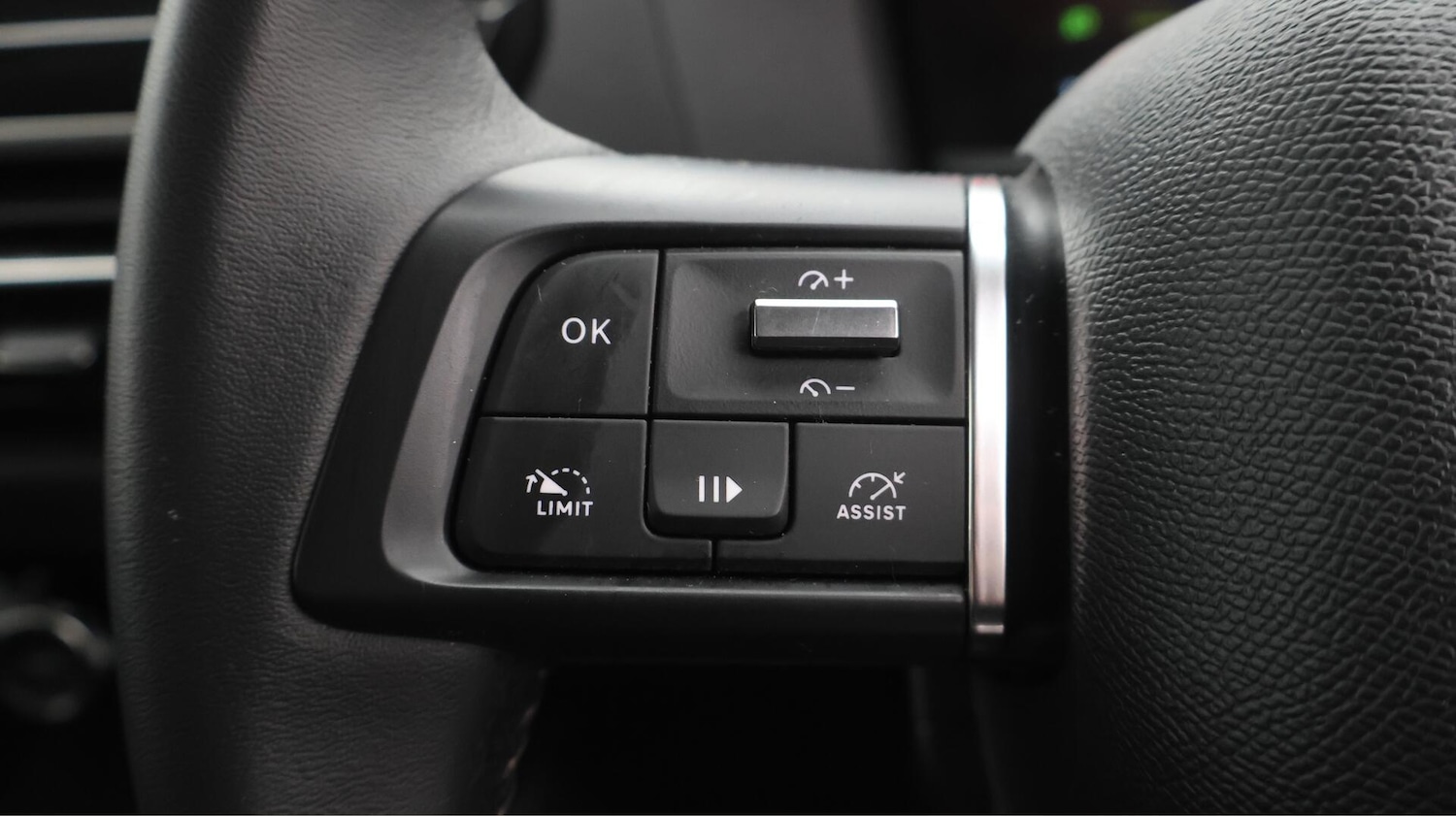 Used Citroen e-C4 2022 for sale - 76399207: Photo 25