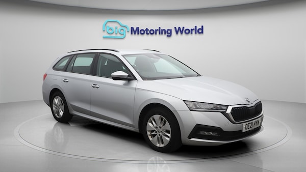 Used Skoda Octavia 2021 for sale - 76239446: Photo 2