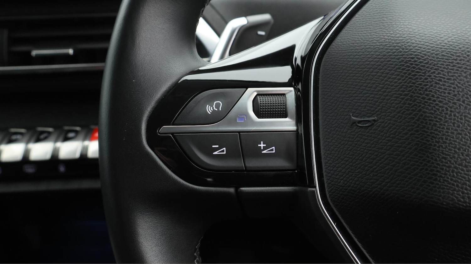 Used Peugeot 3008 2021 for sale - 76166841: Photo 24