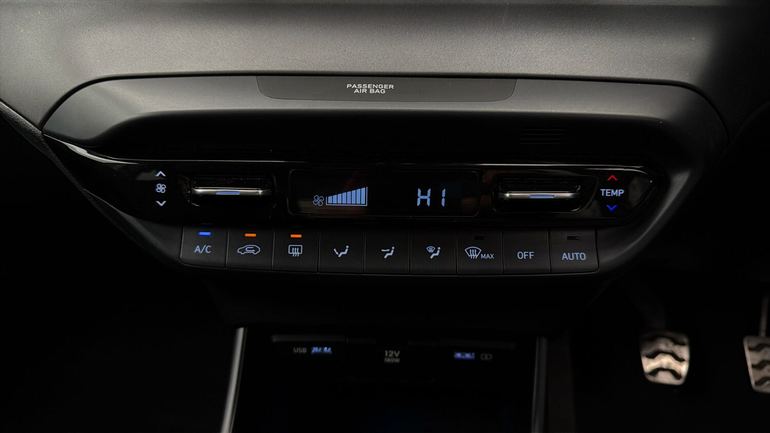 Used Hyundai BAYON 2023 for sale - 77961862: Photo 11