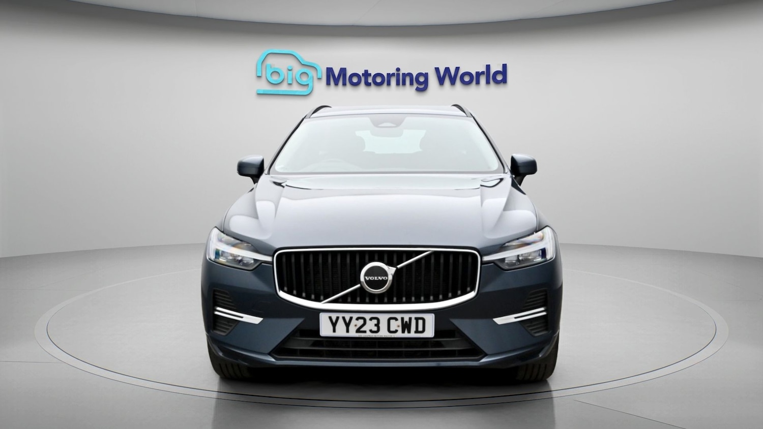Used Volvo XC60 2023 for sale - 77998620: Photo 2