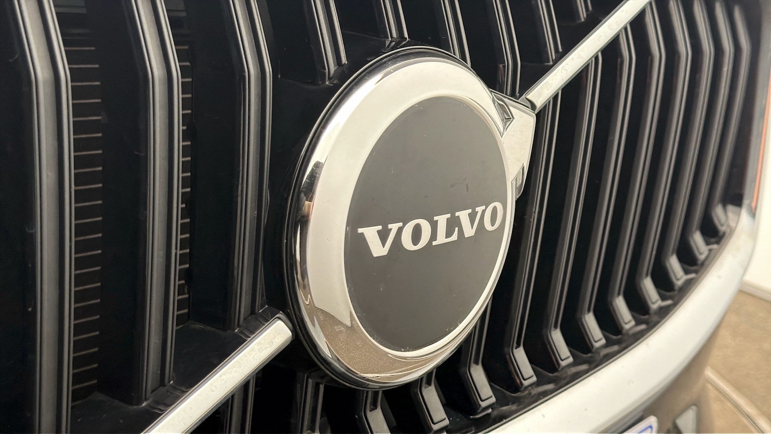 Used Volvo XC60 2023 for sale - 77998620: Photo 22