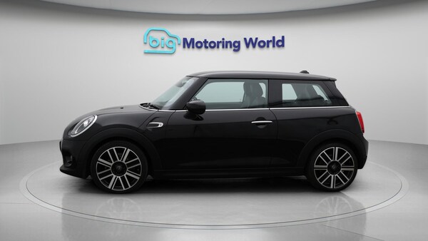 Used MINI Hatch 2020 for sale - 76200235: Photo 5