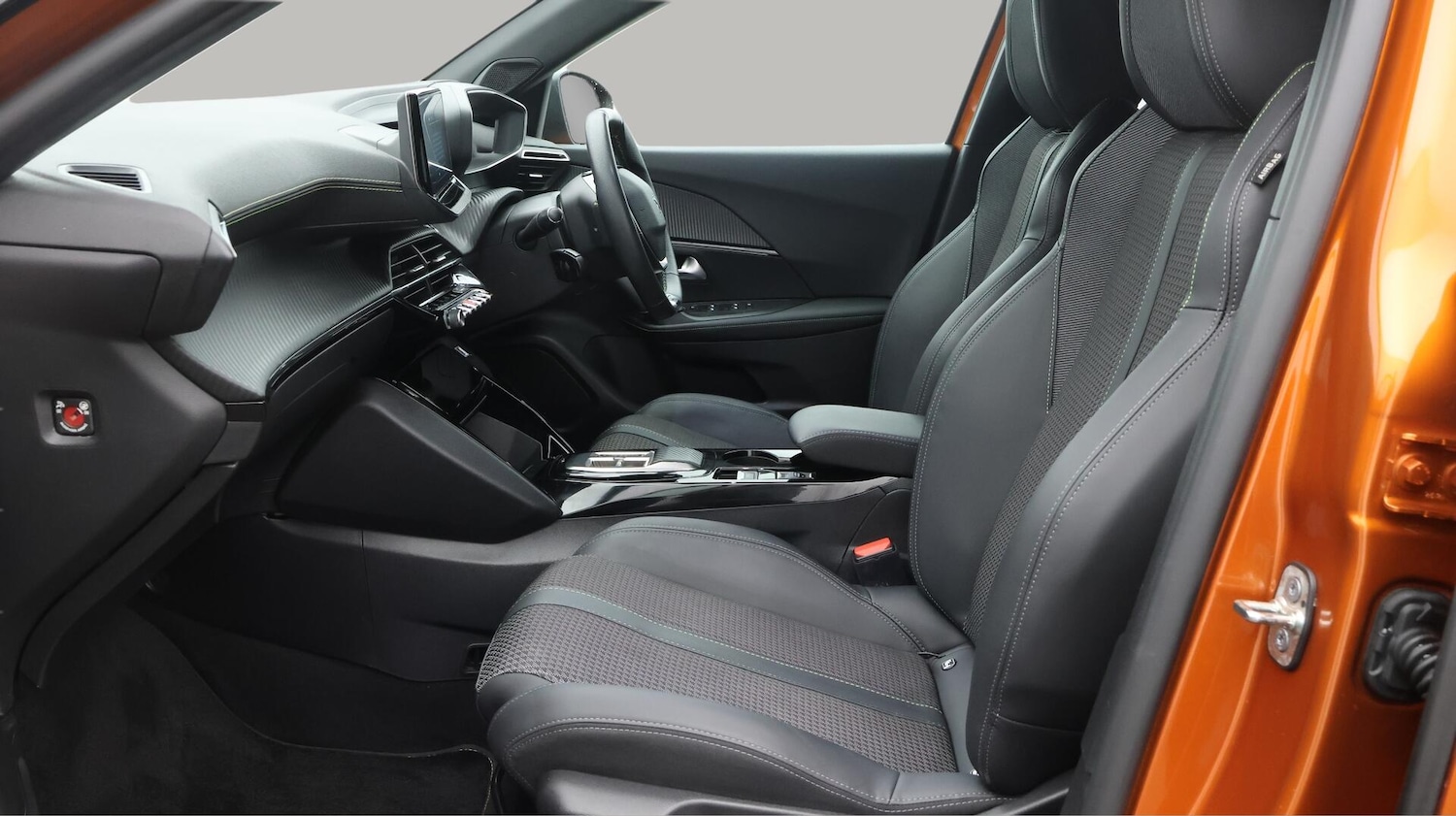 Used Peugeot 2008 2022 for sale - 76573337: Photo 15