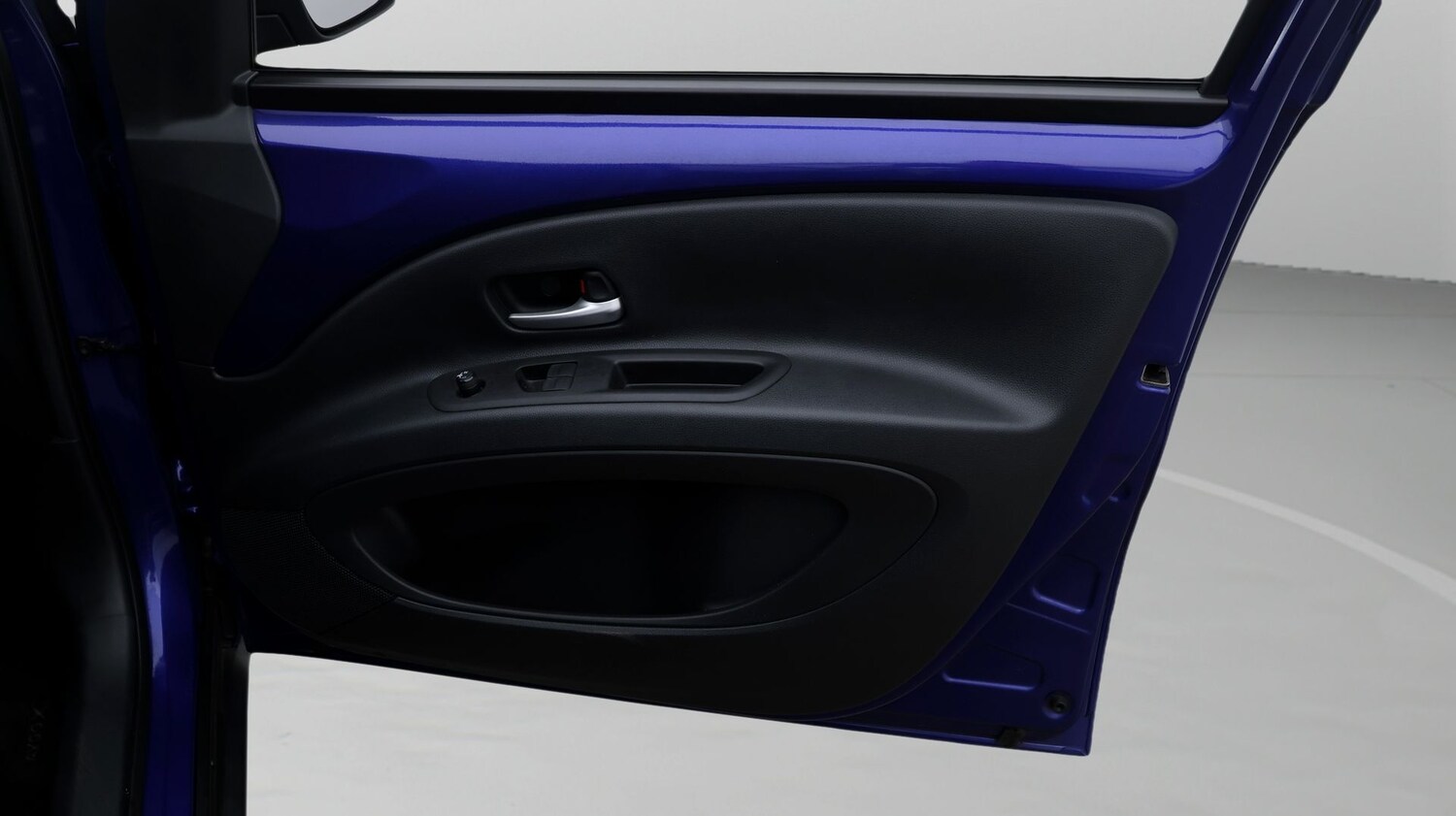 Used Toyota Aygo X 2022 for sale - 77363844: Photo 15