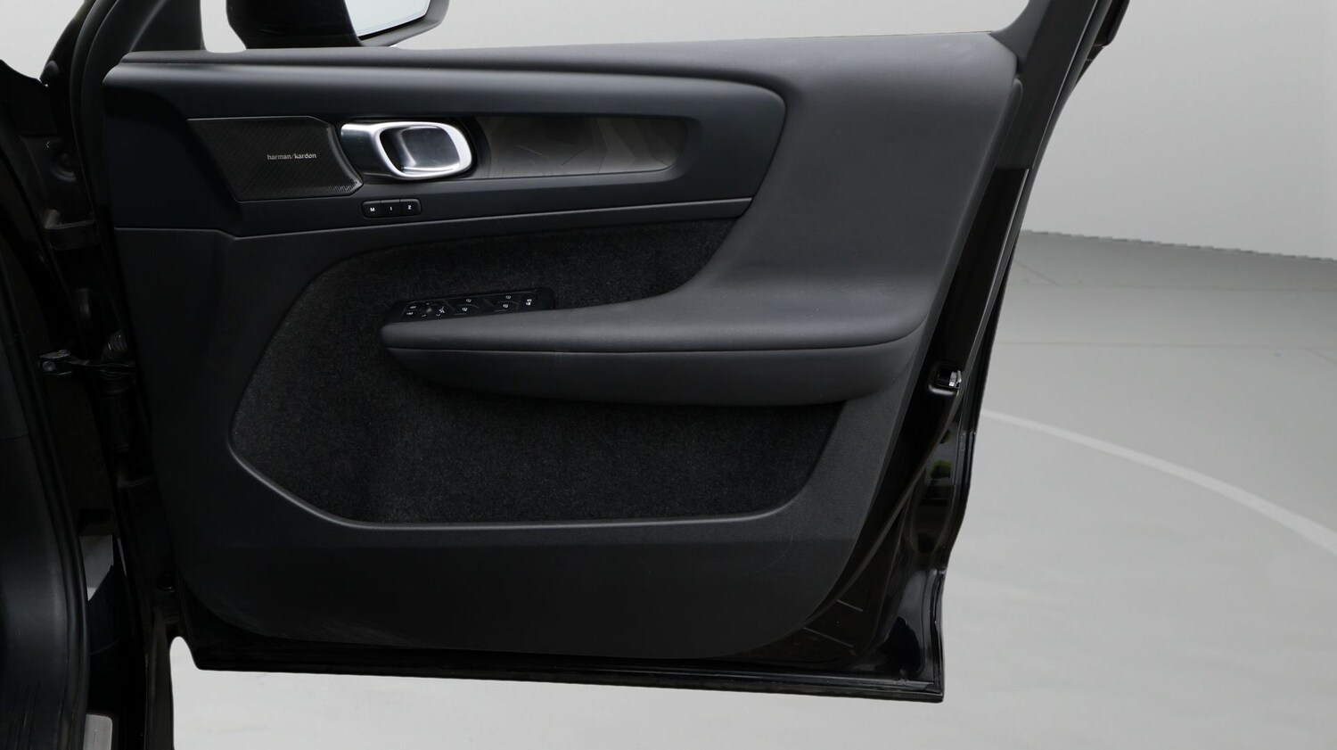 Used Volvo XC40 2022 for sale - 77607015: Photo 15