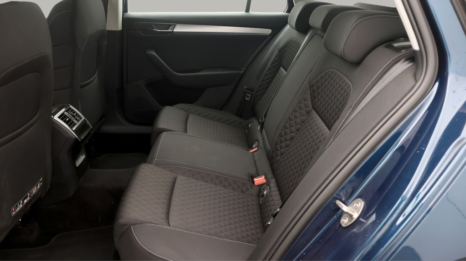 Used Skoda Superb 2021 for sale - 77181595: Photo 16