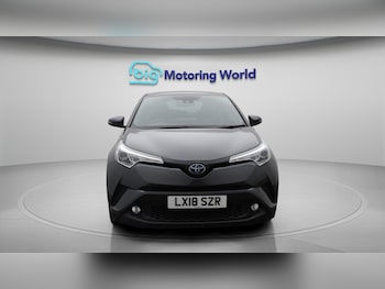 Used Toyota C-HR 2018 for sale - 75781163: Photo