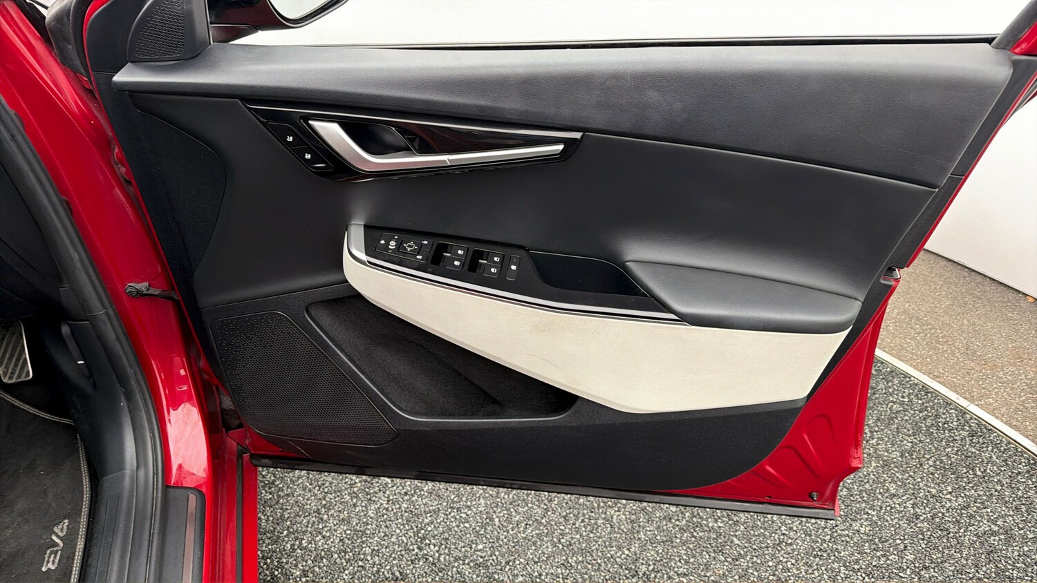 Used Kia EV6 2024 for sale - 78162316: Photo 14