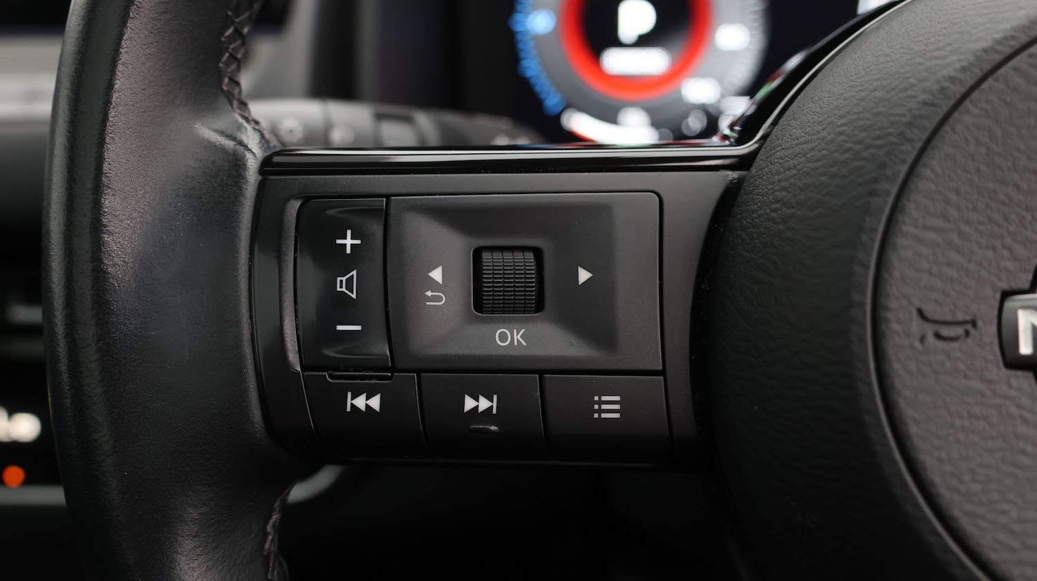 Used Nissan Qashqai for sale - 77864667: Photo 27