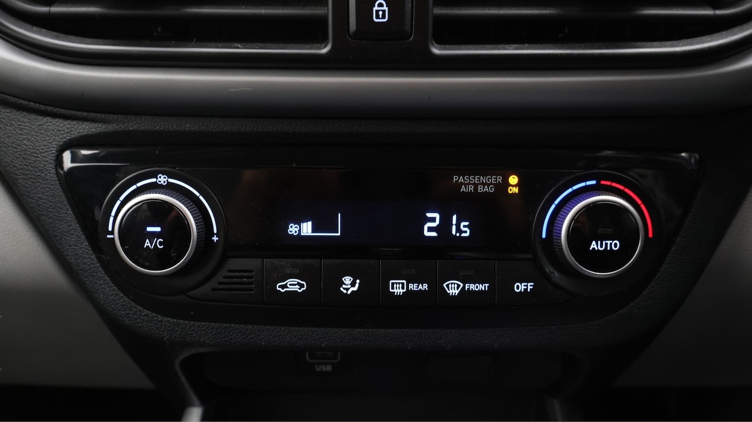 Used Hyundai i10 2022 for sale - 77746104: Photo 12