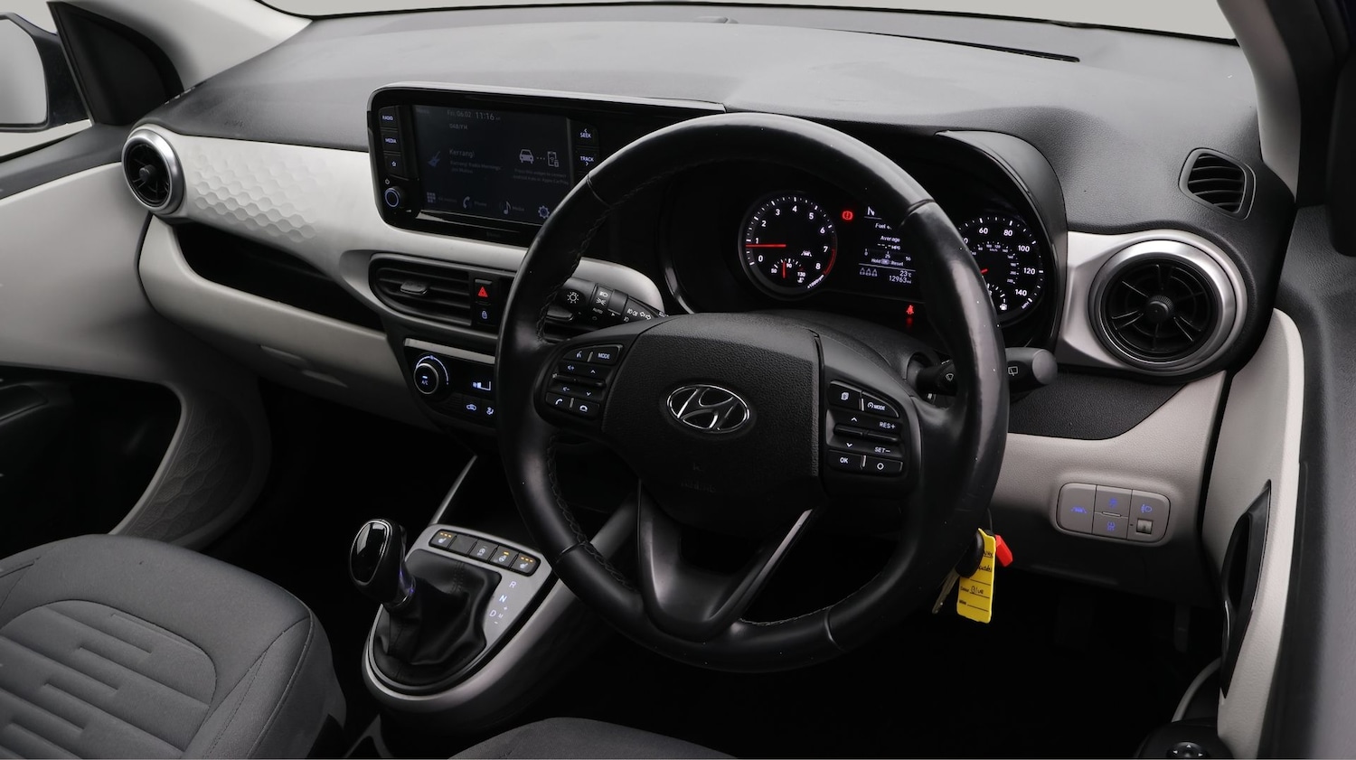 Used Hyundai i10 2022 for sale - 77746104: Photo 9