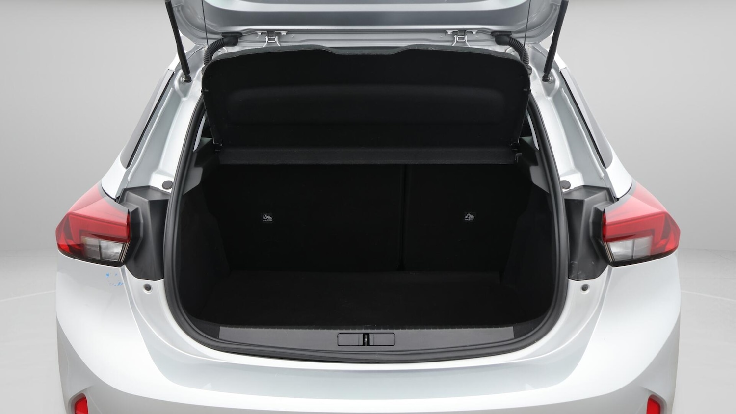 Used Vauxhall Corsa 2023 for sale - 76550848: Photo 18