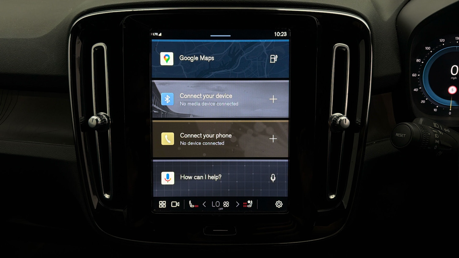 Used Volvo XC40 2022 for sale - 77918406: Photo 10