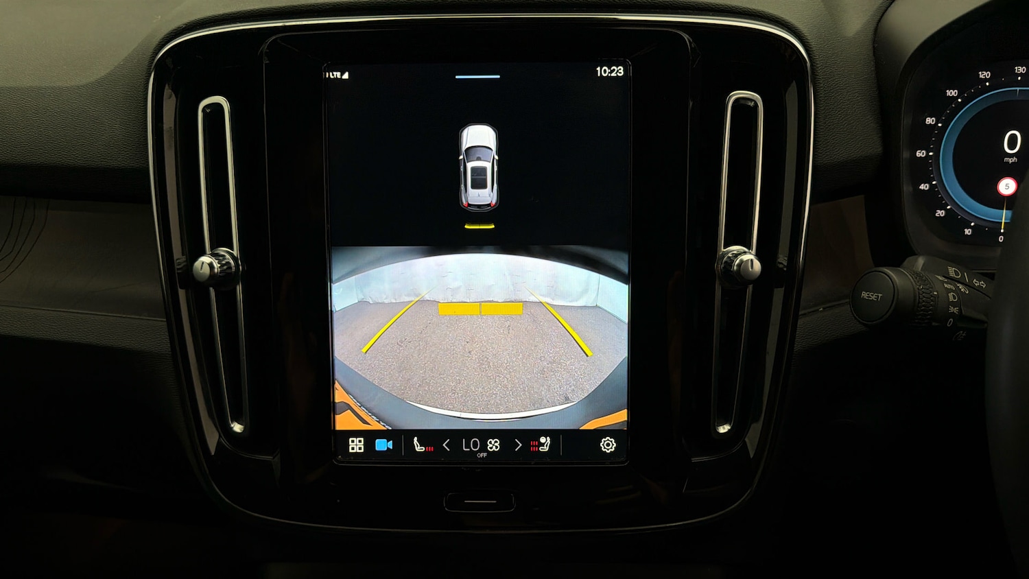 Used Volvo XC40 2022 for sale - 77918406: Photo 26