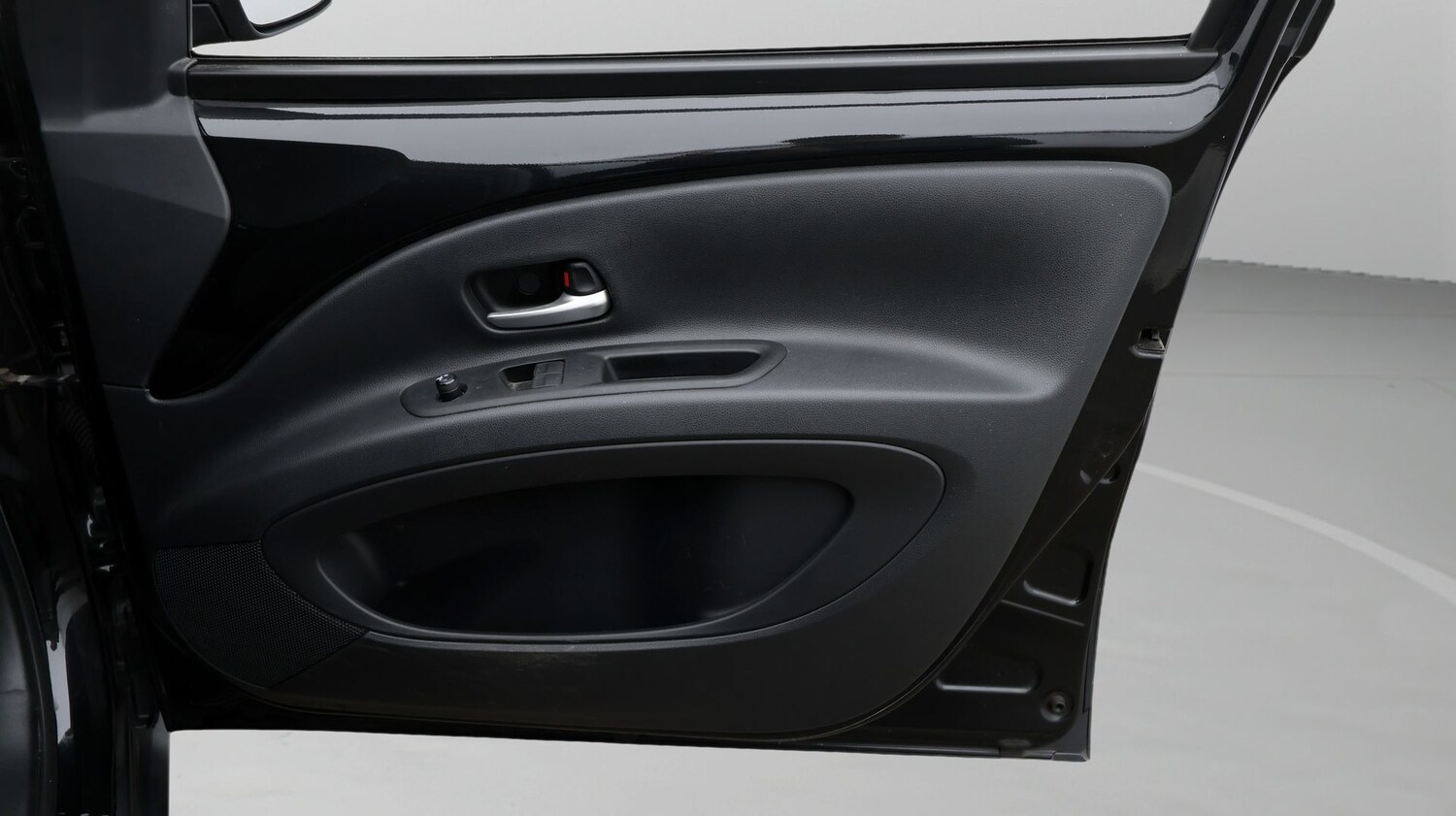 Used Toyota Aygo X 2023 for sale - 77271483: Photo 15