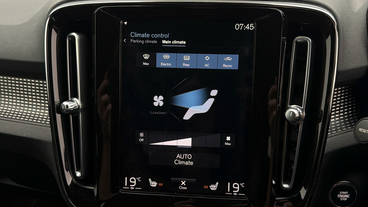 Used Volvo XC40 2020 for sale - 78064936: Photo 11