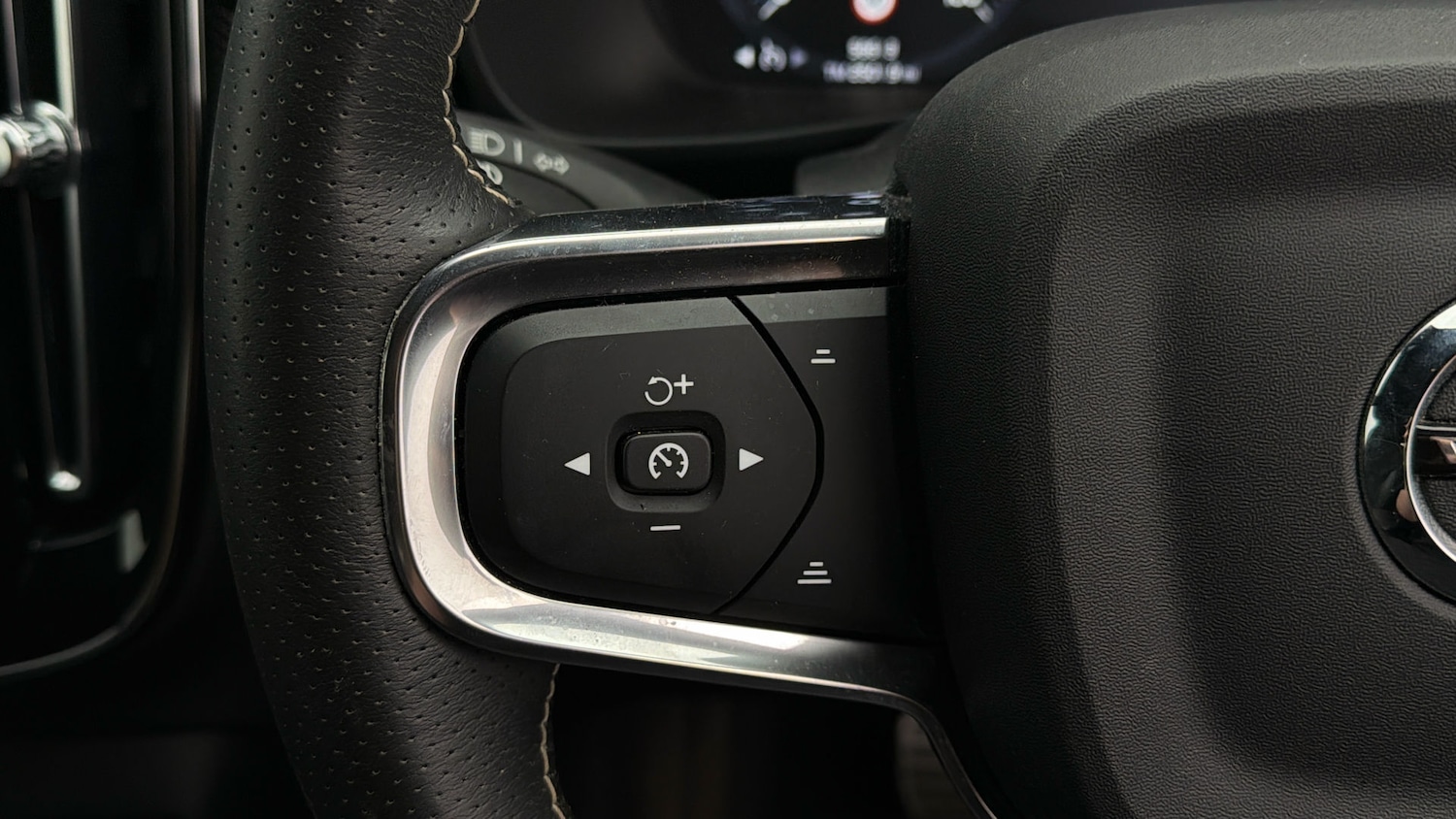 Used Volvo XC40 2020 for sale - 78064936: Photo 23