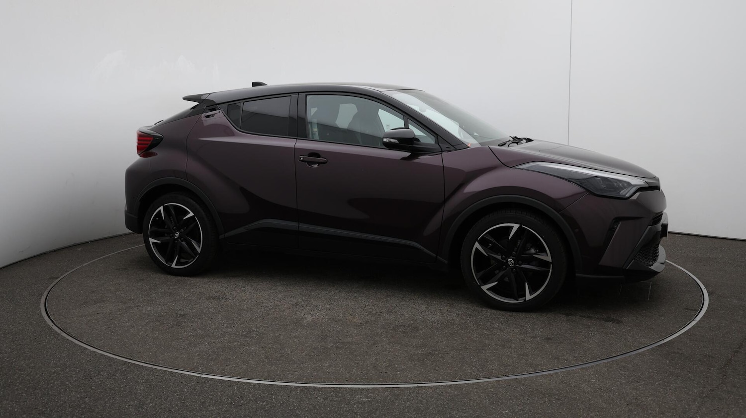 Used Toyota C-HR 2023 for sale - 76137084: Photo 48