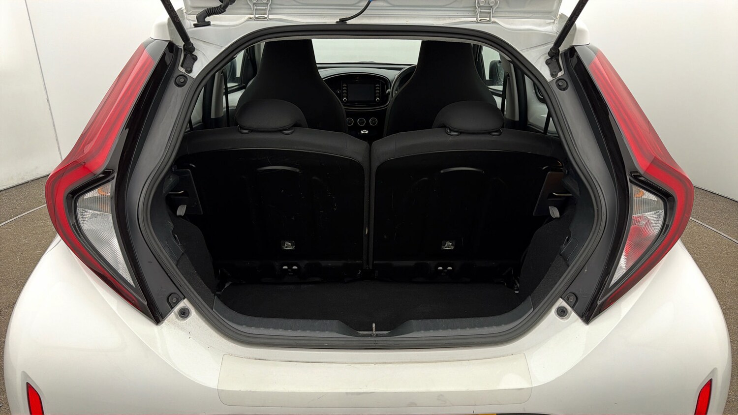 Used Toyota Aygo X 2022 for sale - 77901224: Photo 16