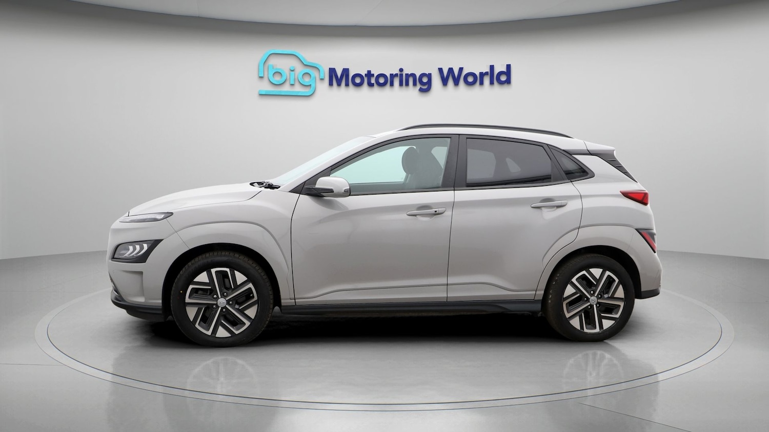 Used Hyundai KONA 2023 for sale - 77641192: Photo 4