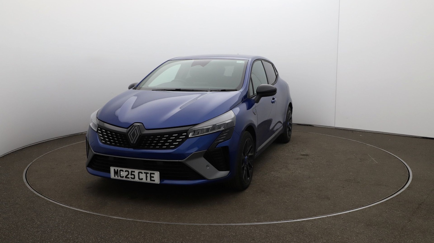 Used Renault Clio for sale - 76810185: Photo 31