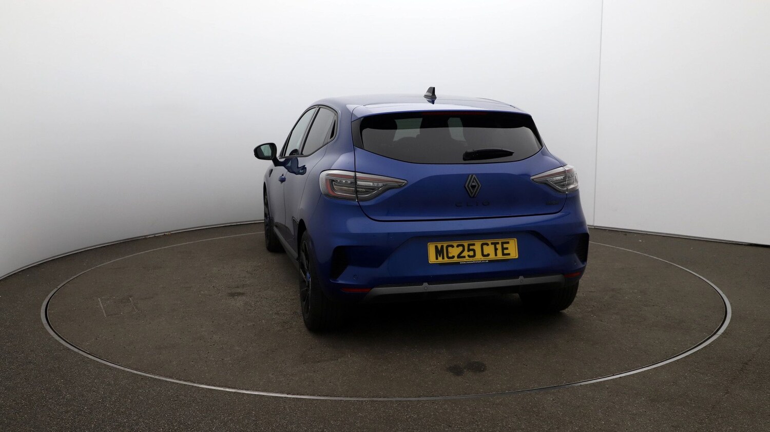 Used Renault Clio for sale - 76810185: Photo 53