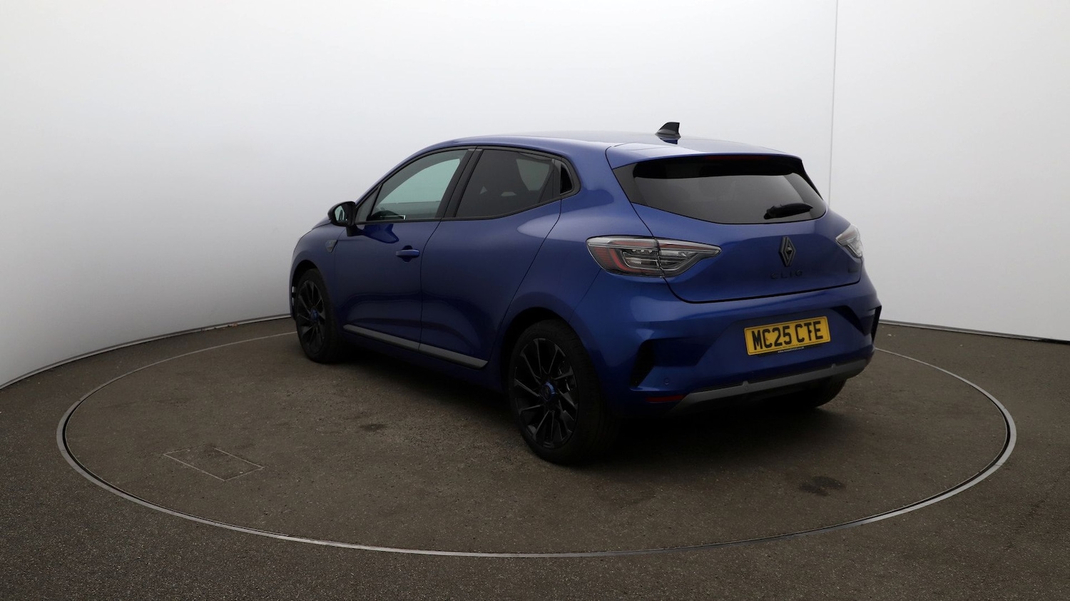 Used Renault Clio for sale - 76810185: Photo 55