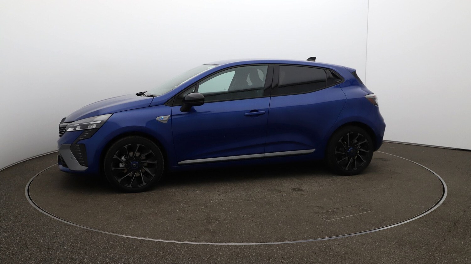 Used Renault Clio for sale - 76810185: Photo 59