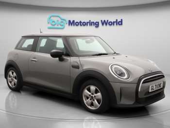 (71) - 1.5 Cooper Classic Hatchback 3dr Petrol Manual Euro 6 (s/s) (136 ps)