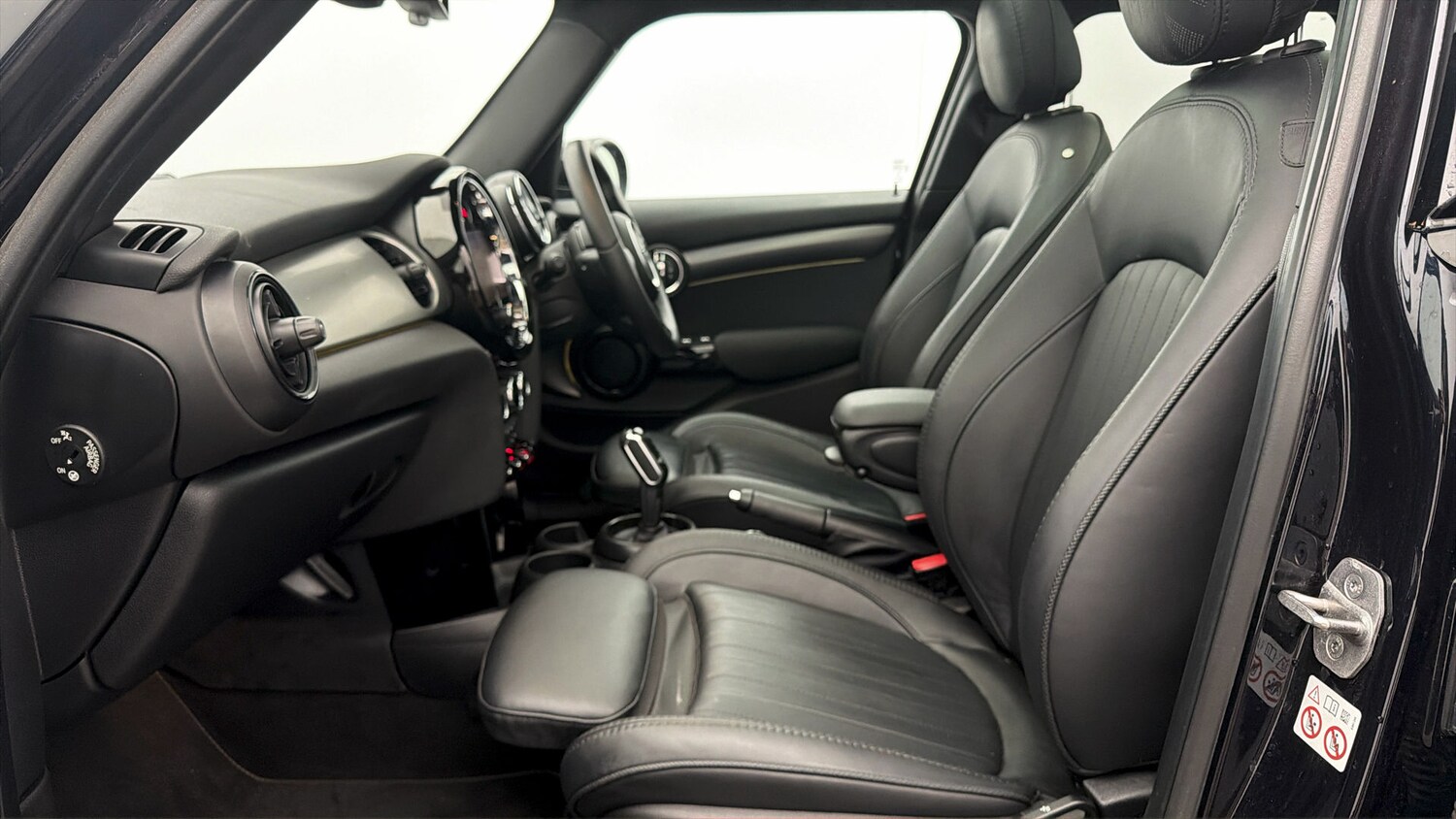 Used MINI Hatch 2022 for sale - 78093041: Photo 13