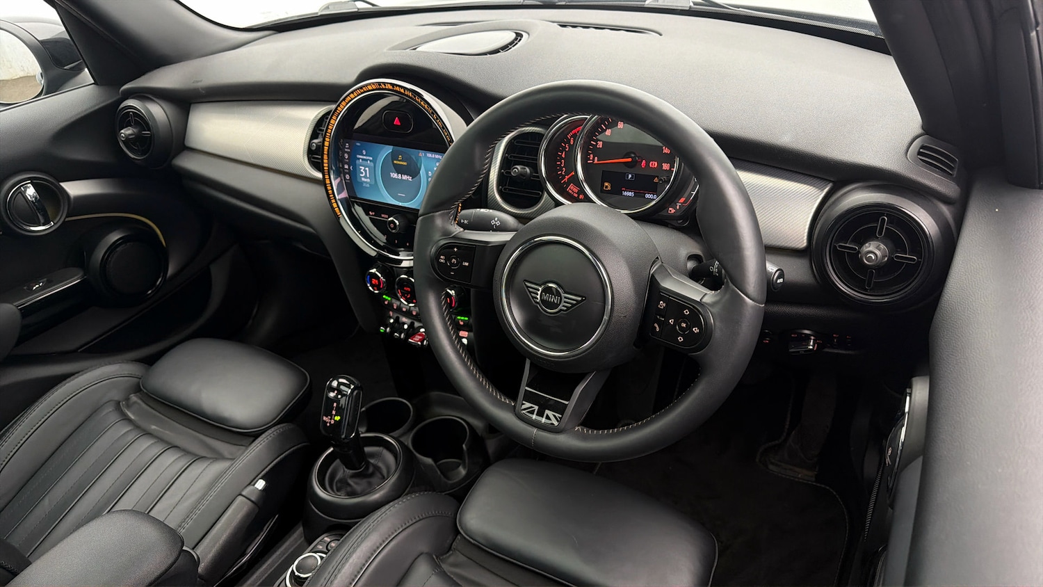 Used MINI Hatch 2022 for sale - 78093041: Photo 9