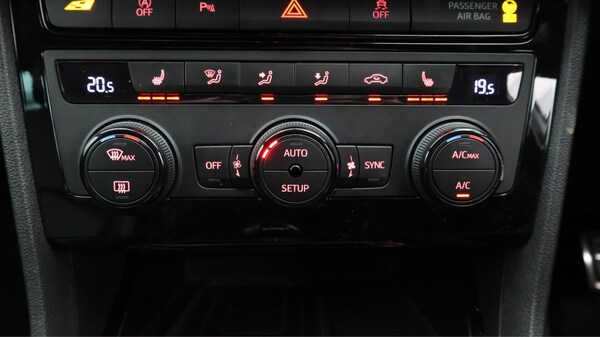 Used SEAT Leon 2019 for sale - 76283894: Photo 13
