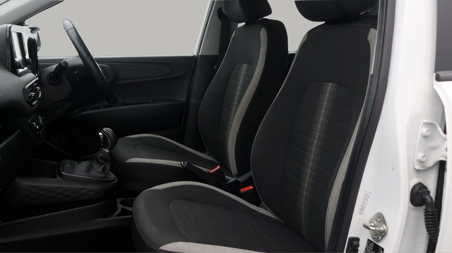 Used Hyundai i10 2022 for sale - 77264250: Photo 14